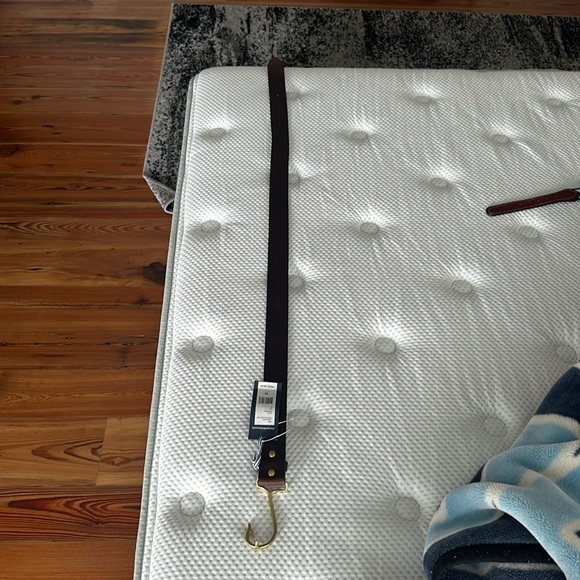 Other - Vineyardvines Fish Hook Leather Belt